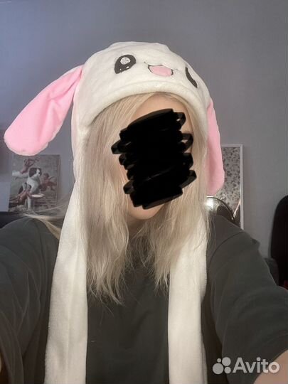 Шапка с двигающимися ушами