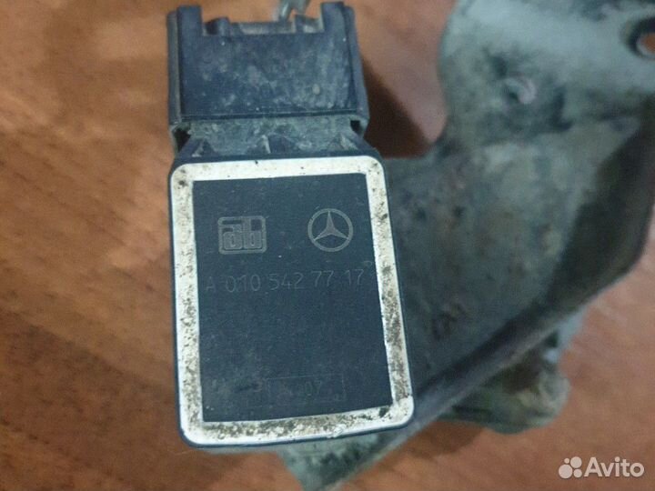 Датчик уровня подвески мерседес w164