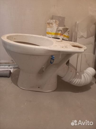 Унитазы и бачки бу