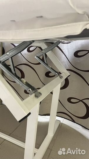 Массажная кушетка