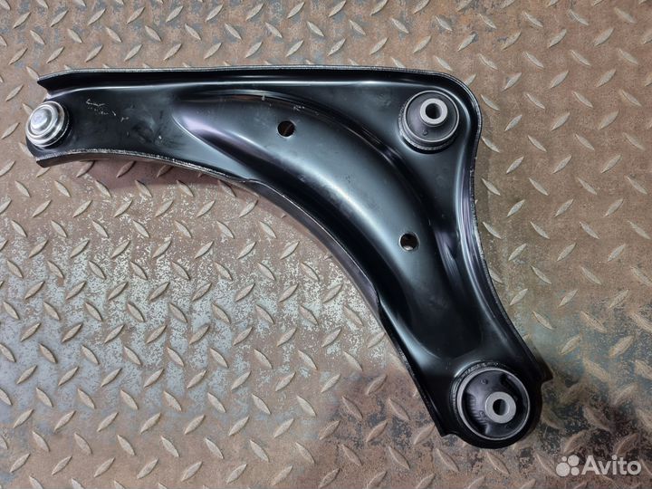 Рычаг передний Ниссан Джук (Nissan Juke) F15