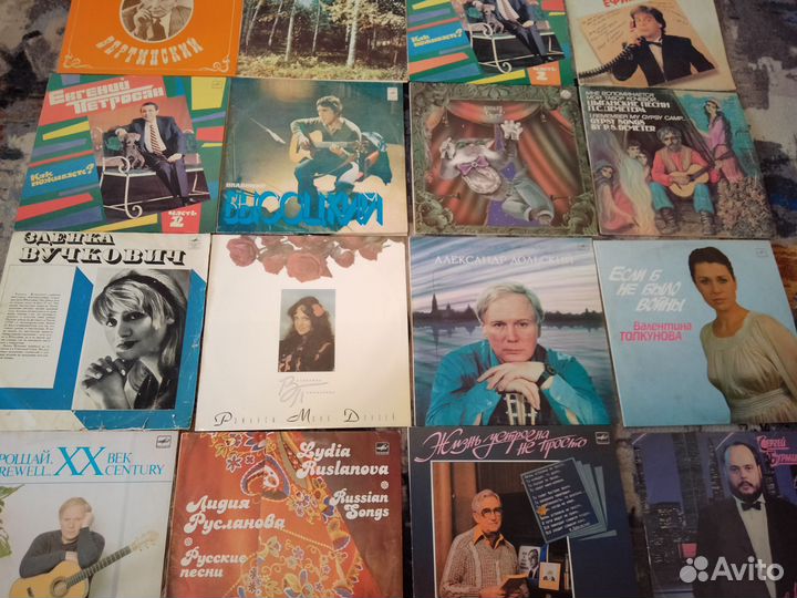 Виниловые пластинки антураж