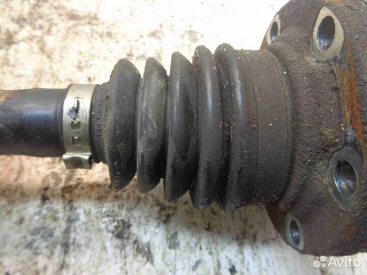 Полуось задняя левая Audi Q7 4L 7L8501201