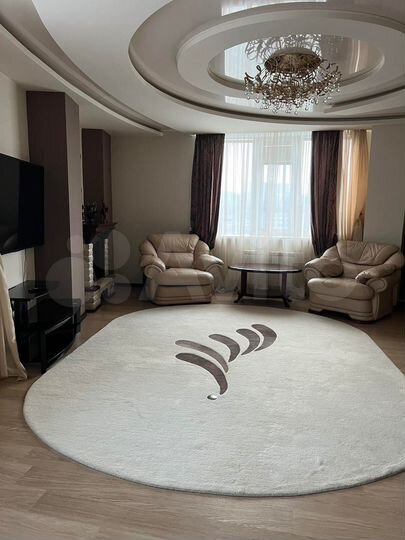 3-к. квартира, 126 м², 13/17 эт.