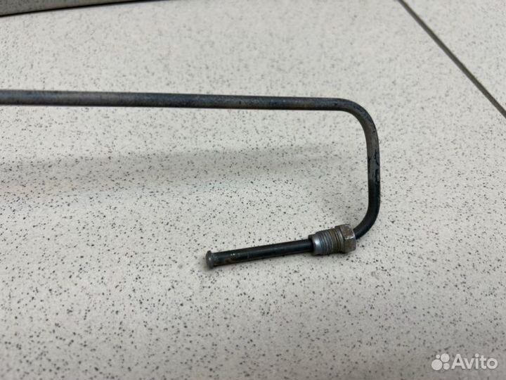 Трубка тормозная задняя правая Renault Duster