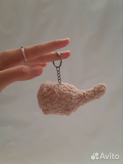 Брелок котик плюшевый вязаная игрушка