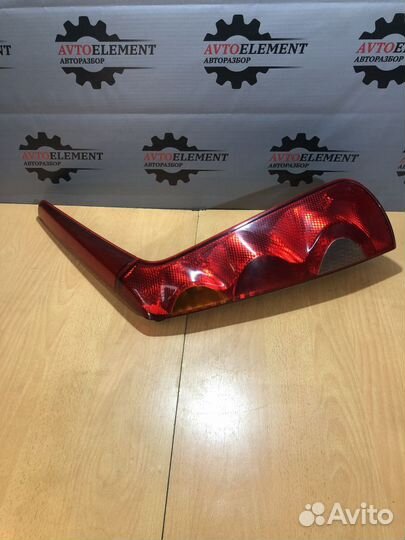 Фонарь задний правый Nissan Note E11 (2005—2009)