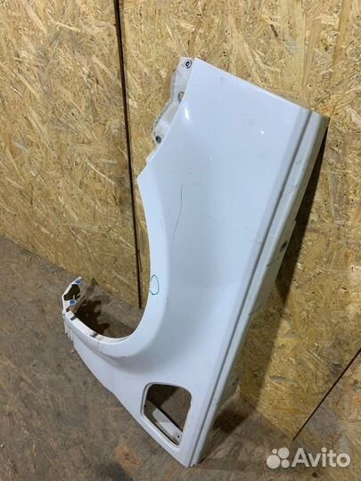 Крыло переднее левое Land Rover Range Rover Sport