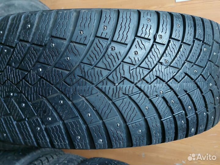 Pirelli Scorpion Ice Zero 2 285/45 R22 114H