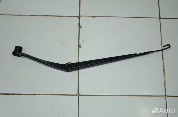 Поводок стеклоочистителя передний левый Chrysler