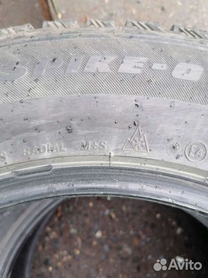 Bridgestone Blizzak Spike-01 225/65 R17