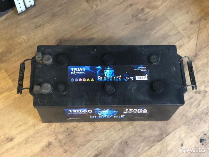 Аккумулятор бу 190 Ач под болт