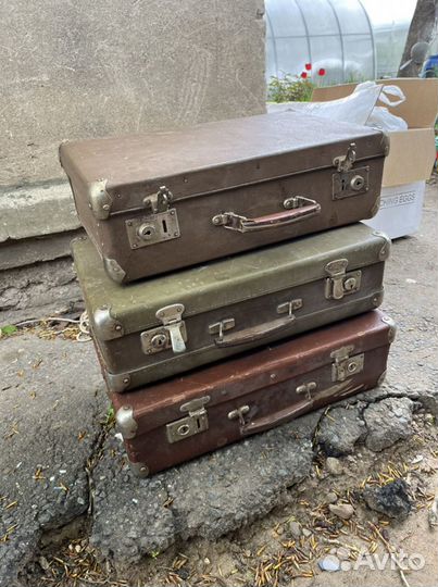 Чемодан старинный