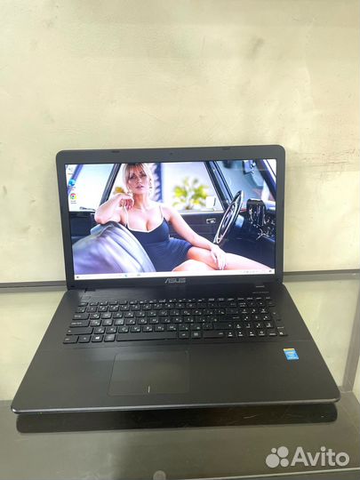 Ноутбук Asus с экраном 17 дюймов и SSD 512Gb