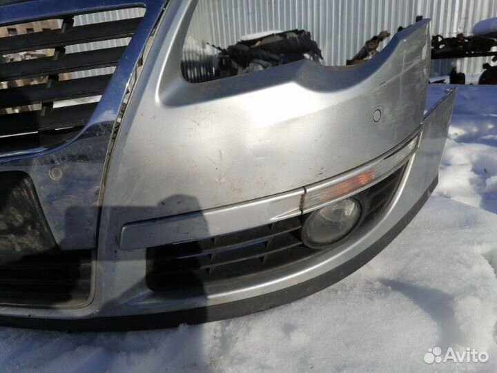 Бампер передний Volkswagen Passat B6 цвет 8E A7W