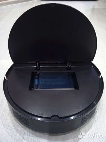 Робот пылесос