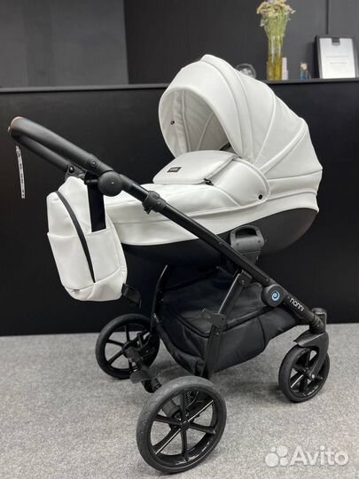 Коляска детская Tutus nanni