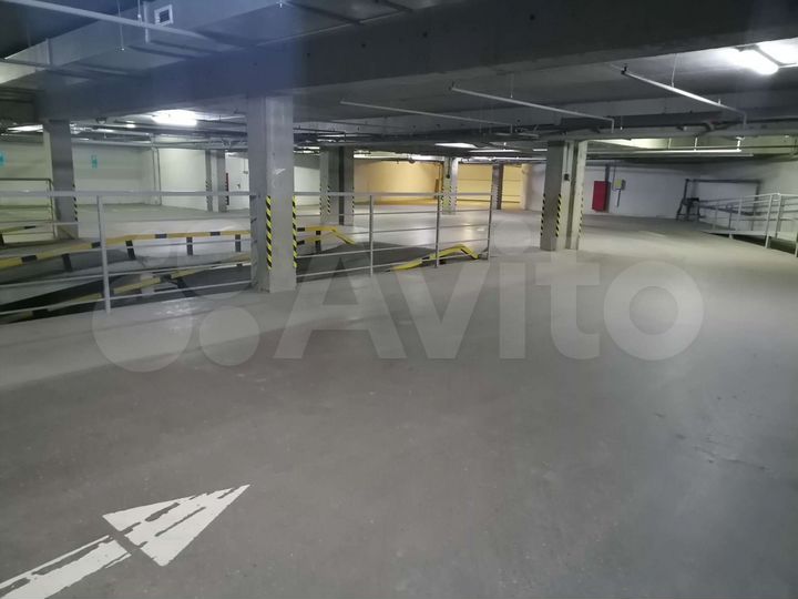 Машиноместо, 14 м²