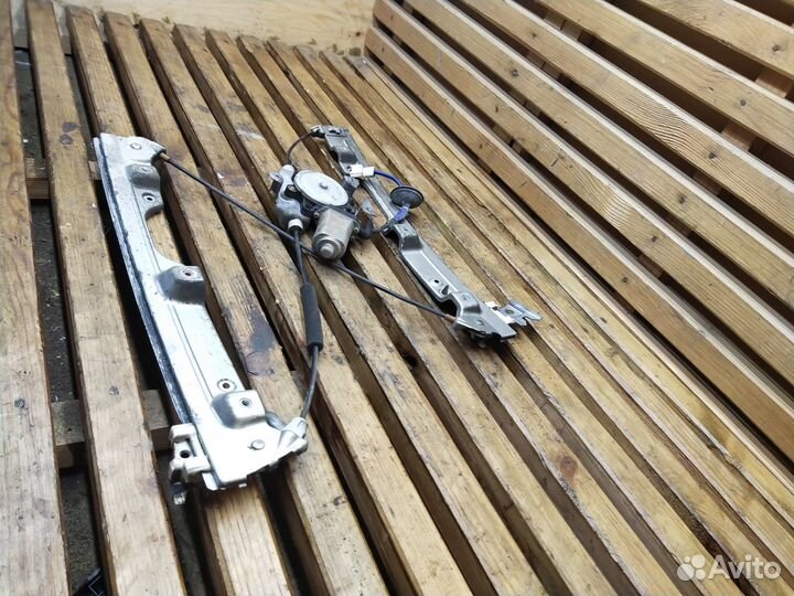 Nissan Teana J31 - стеклоподъемник передний правый