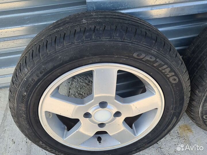 Колеса Solaris R15, литые, летние 3 штуки отл.сост