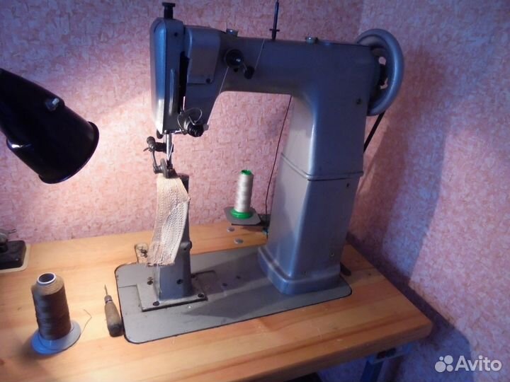 Антикварные промышленные швейные