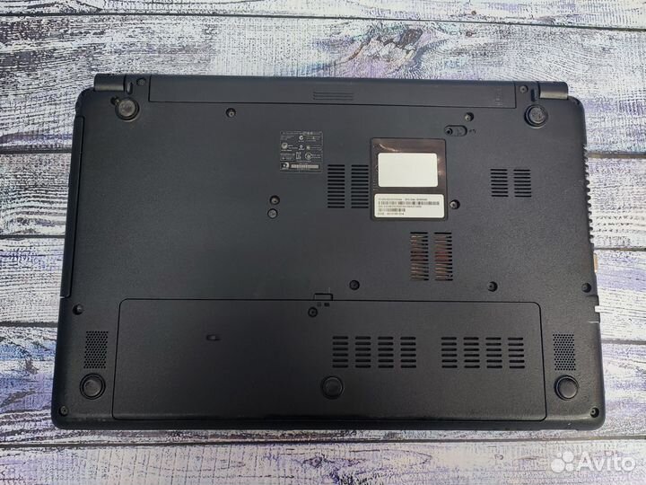 Ноутбук acer E1-570-33214G75mnkk