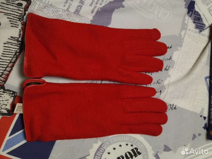 Шапка и перчатки женские