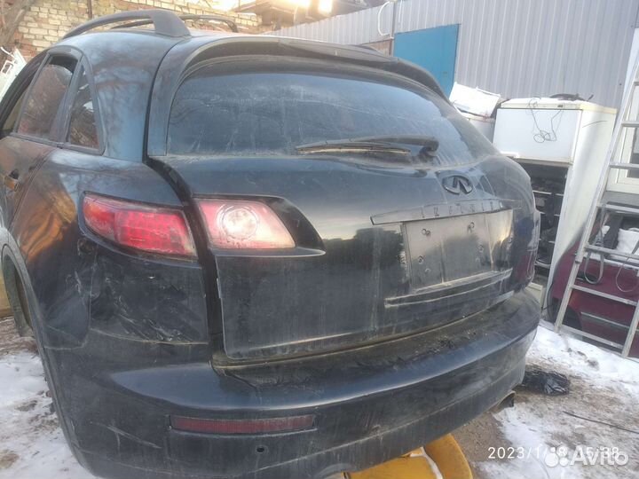 Infiniti fx 35 в разборе
