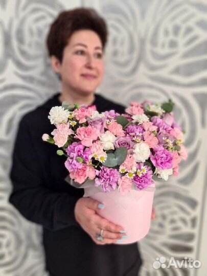 Композиция из живых цветов