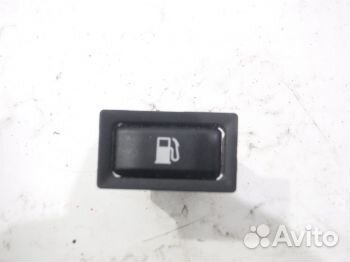 Кнопка открывания лючка бензобака