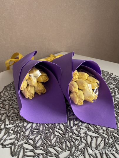 Шоколадный букет из тюльпанов