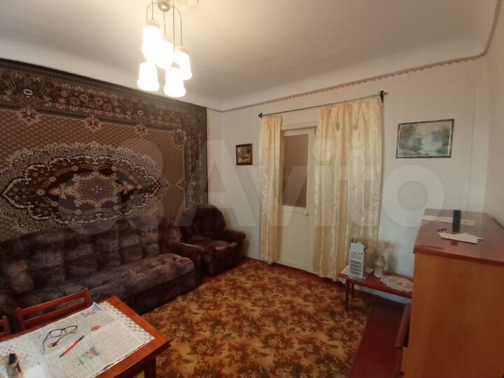 3-к. квартира, 70 м², 1/3 эт.
