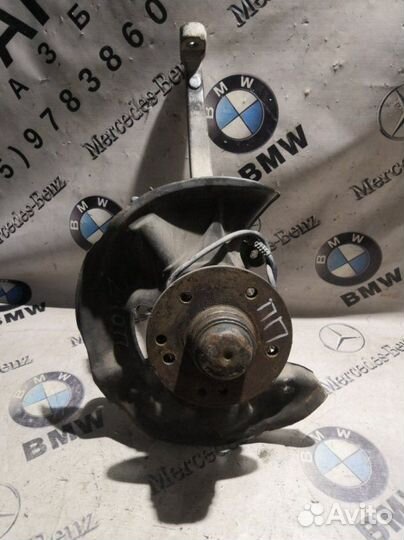 Ступица передняя правая Mercedes-Benz E-Class W210