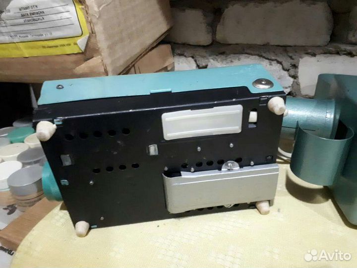 Фильмоскоп диапроектор с диафильмами