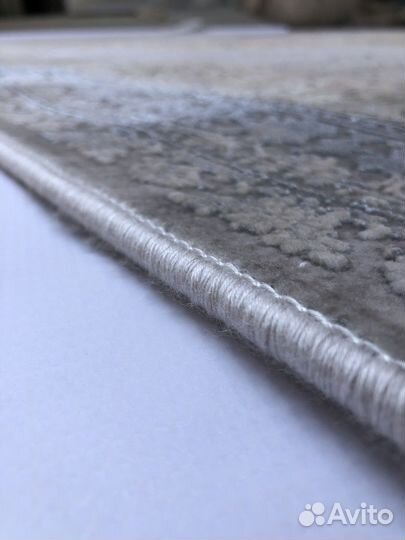 Ковер персидский шелковый 200х300 для зала на пол