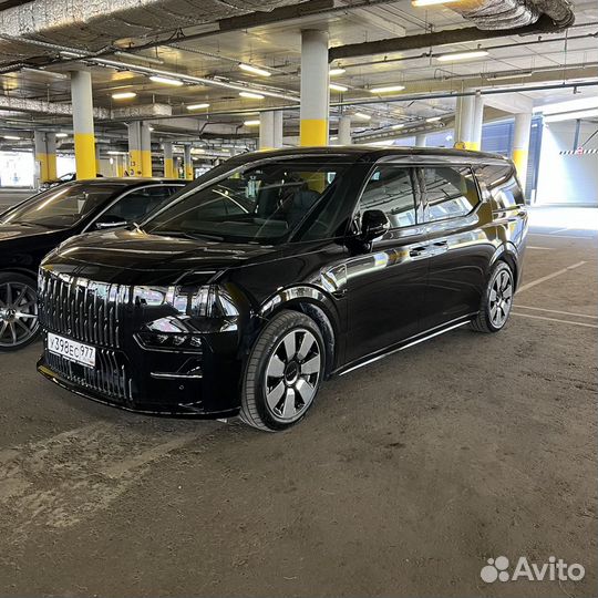 Аренда автомобиля с водителем