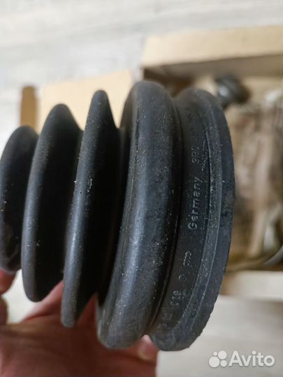 Пыльник шруса audi 100