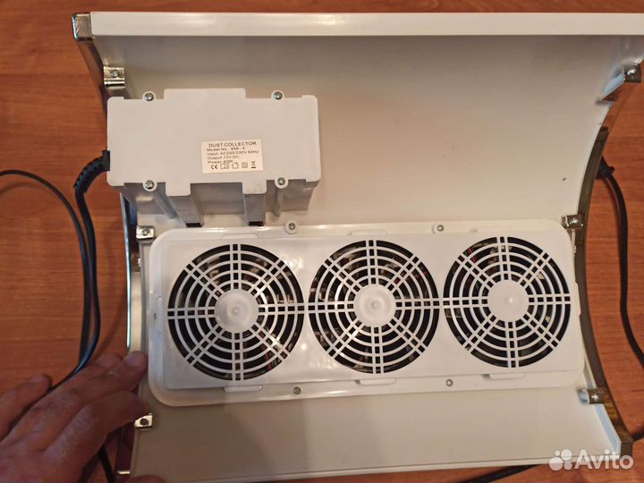 Вытяжка для маникюра