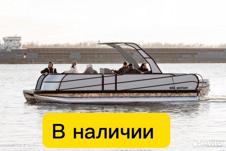 Моторный катамаран для туризма