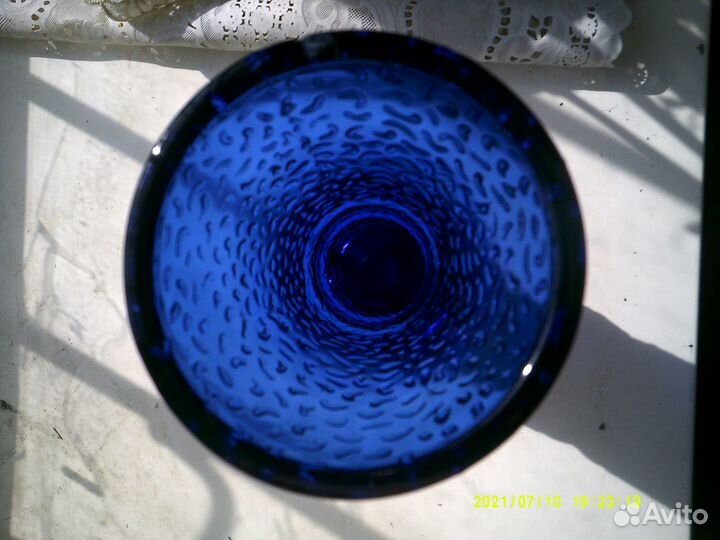 Ваза синее стекло