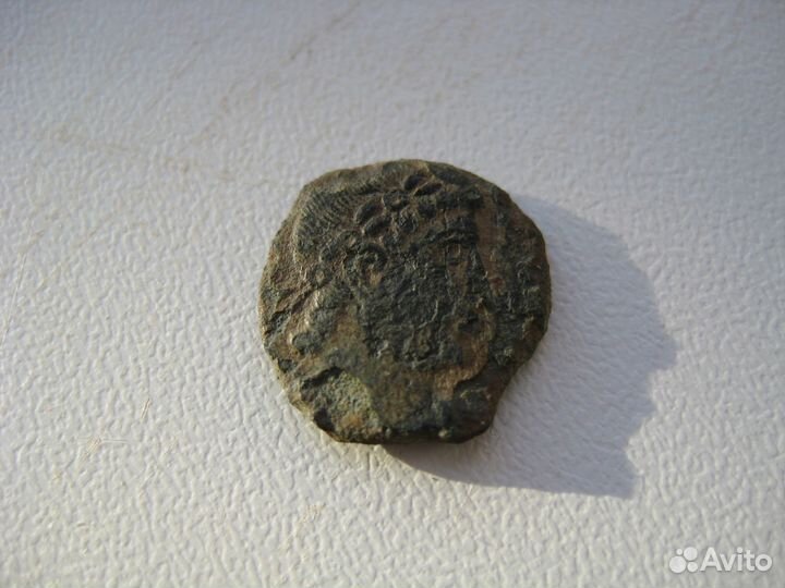 Античная древняя Римская монета (1 и 2)