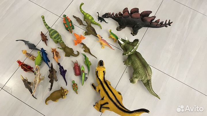 Динозавры игрушки