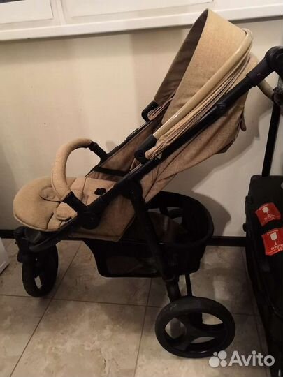 Коляска прогулочная