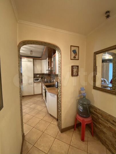 Комната 10 м² в 3-к., 8/17 эт.