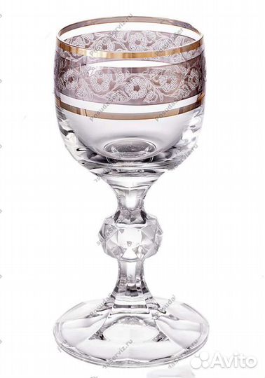 Рюмки на ножке