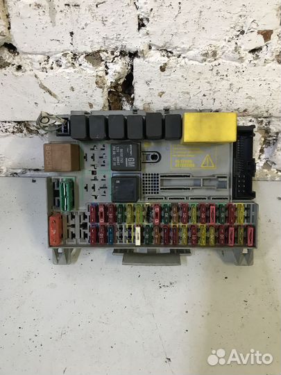 Блок предохранителей Opel Vectra B