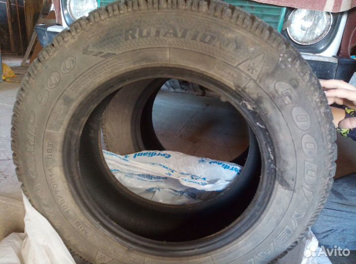 Goodyear UltraGrip 500 185/70 R14