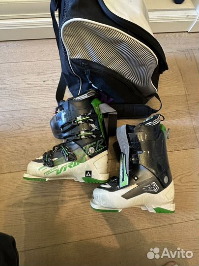 Горнолыжные ботинки