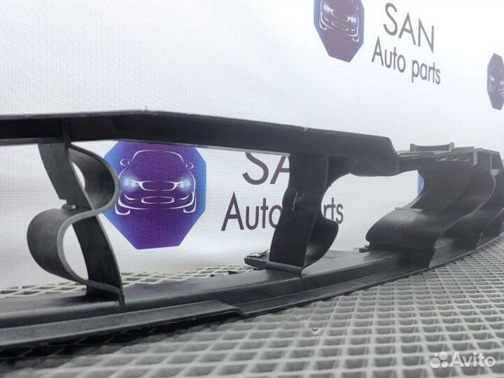 Кронштейн крыла передний правый Bmw X5 E70