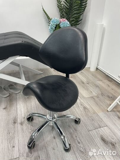 Стул седло со спинкой